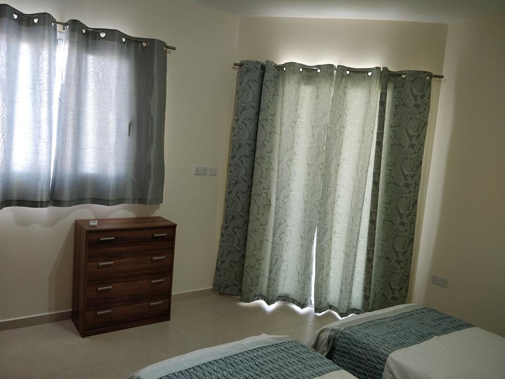Sunstone Court Apartment St. Paul's Bay Exterior photo
